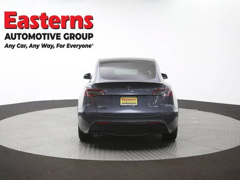Used 2022 Tesla Model Y Long Range AWD/4WD image 31