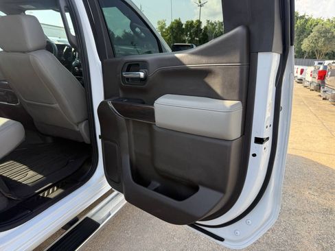 Used 2020 GMC Sierra 1500 SLT AWD/4WD image 16