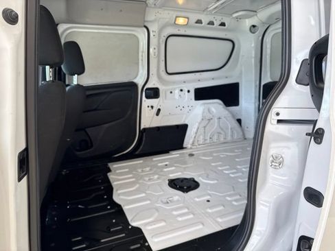 Used 2017 RAM ProMaster City Tradesman w/ Rear Back-up Camera Group FWD image 29