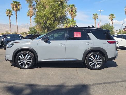 Certified 2023 Nissan Pathfinder Platinum AWD/4WD image 16