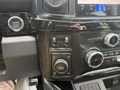 New 2026 Ford F250 Lariat image 21