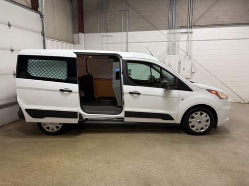 Used 2022 Ford Transit Connect XLT w/ CNG/LPG Engine Prep Package FWD image 9