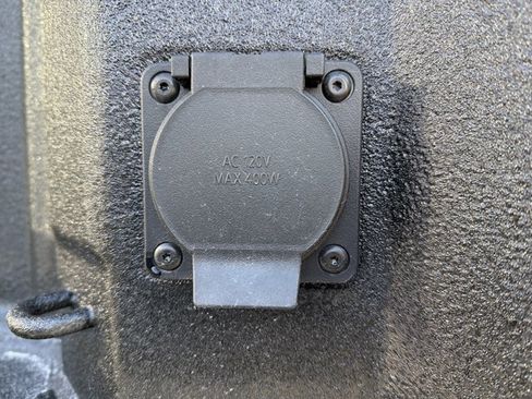 New 2026 Chevrolet Silverado 1500 High Country w/ Technology Package image 36