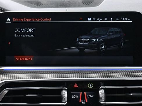 Used 2023 BMW X5 xDrive40i w/ Executive Package AWD/4WD image 38