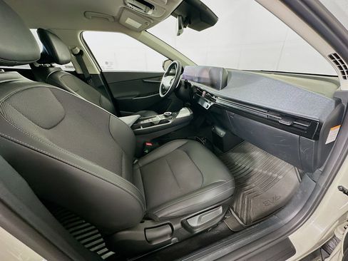 Used 2024 Kia EV6 Light RWD image 30