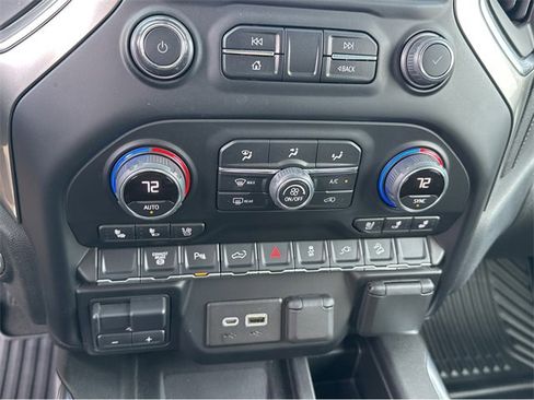 Certified 2022 Chevrolet Silverado 2500 LTZ w/ LTZ Plus Package image 22