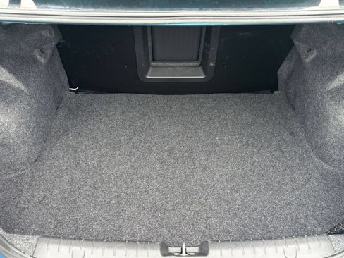 Used 2025 Kia Soul LX w/ LX Technology Package FWD image 28