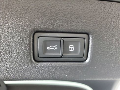 Used 2024 Audi RS 7 Performance image 9