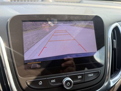 Used 2019 Chevrolet Equinox Premier image 4