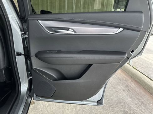 New 2026 Cadillac XT5 Luxury image 32