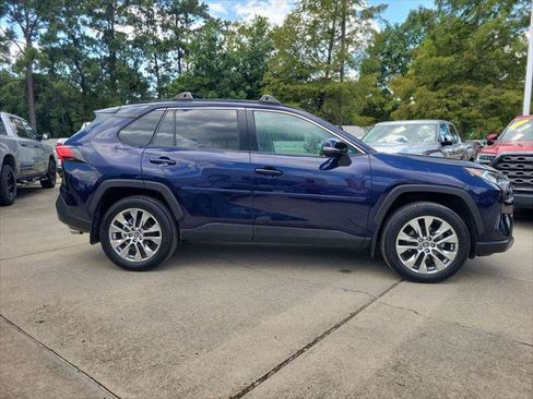 Certified 2021 Toyota RAV4 XLE Premium FWD image 7