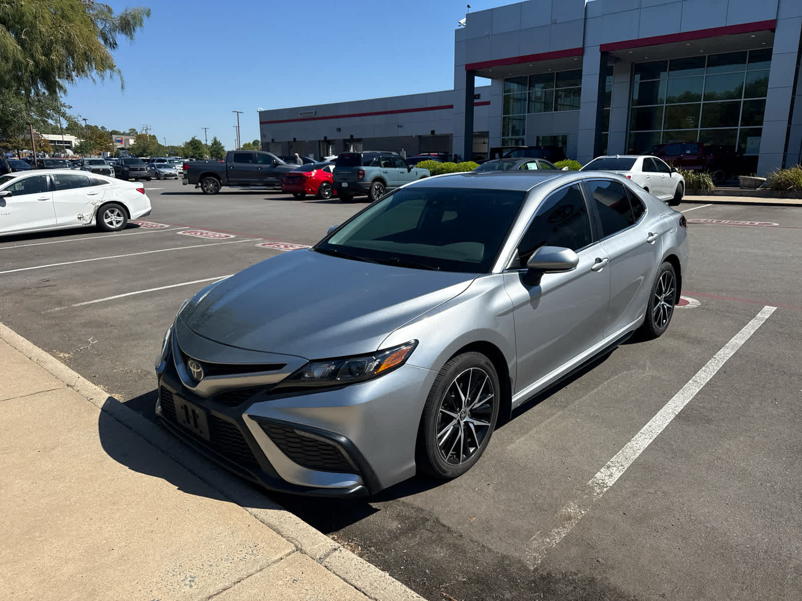 Certified 2024 Toyota Camry SE FWD image 6