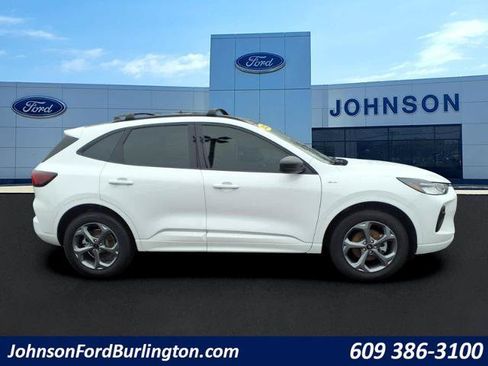 Certified 2023 Ford Escape ST-Line w/ Tech Pack #1 AWD/4WD image 2