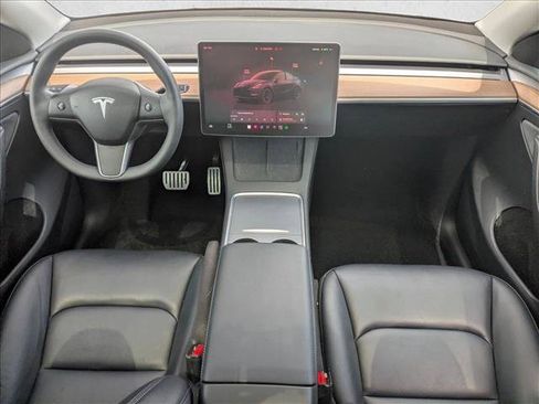 Used 2024 Tesla Model Y Performance AWD/4WD image 16