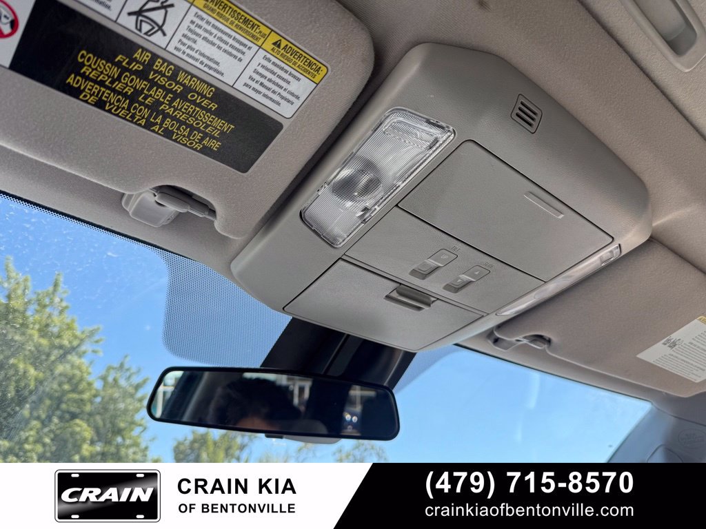Used 2018 Toyota Sequoia SR5 AWD/4WD image 19