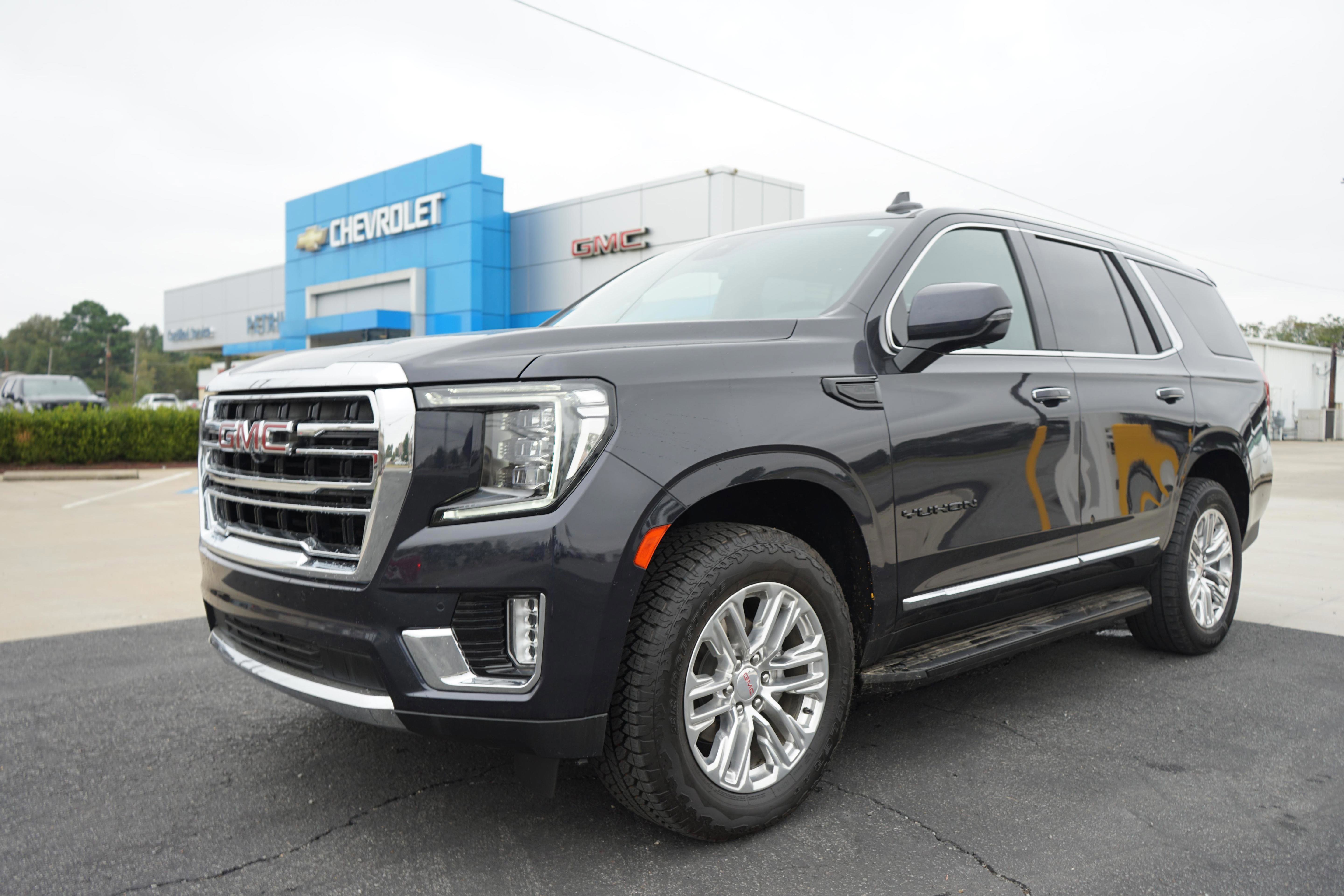 Used 2023 GMC Yukon SLT w/ SLT Premium Package AWD/4WD image 1