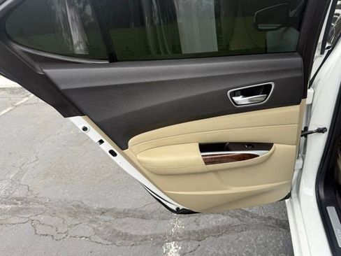 Used 2020 Acura TLX image 11