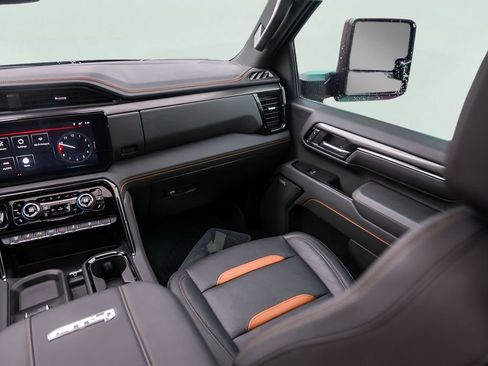 Used 2024 GMC Sierra 2500 AT4 w/ AT4 Premium Plus Package image 29