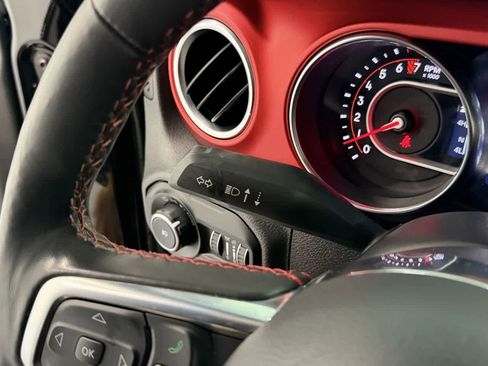 Used 2020 Jeep Wrangler Unlimited Rubicon AWD/4WD image 16