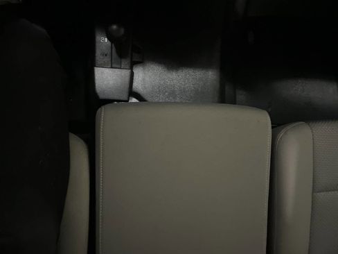 Used 2014 GMC Sierra 1500 4x4 Regular Cab w/ Sierra Convenience Package image 28