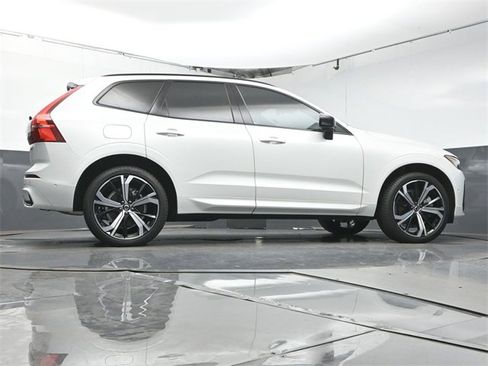 Used 2025 Volvo XC60 T8 Ultra w/ Protection Package Premier image 39