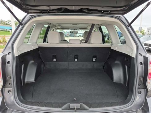 Used 2018 Subaru Forester 2.5i Premium w/ All-Weather Package AWD/4WD image 32