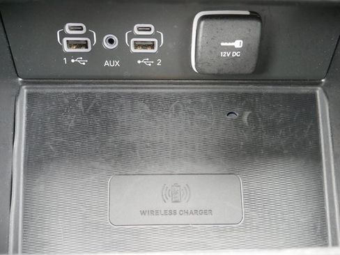 Used 2023 Jeep Grand Cherokee L Laredo image 22