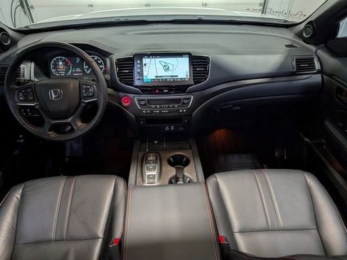 Used 2025 Honda Ridgeline TrailSport image 12