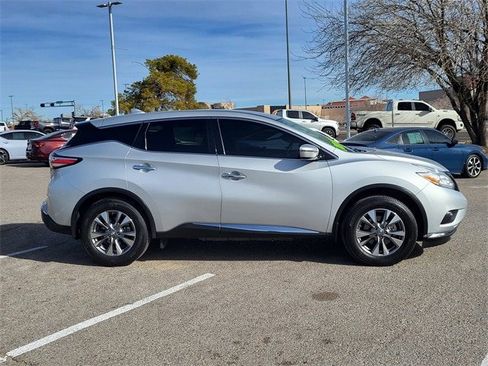 Used 2017 Nissan Murano S w/ Navigation Package image 2