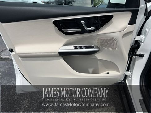 Certified 2025 Mercedes-Benz GLC 300 4MATIC image 12