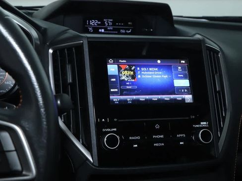 Used 2022 Subaru Crosstrek 2.0i Premium w/ Moonroof Package image 25