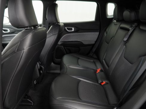 New 2026 Jeep Compass Latitude image 17