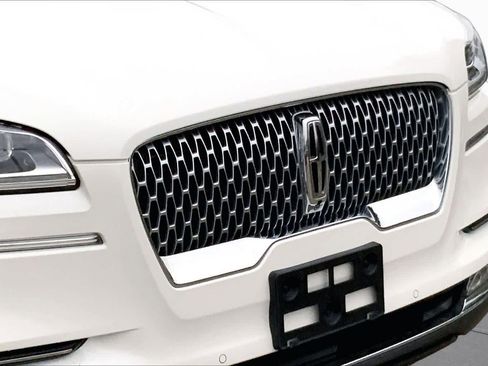 Used 2020 Lincoln Aviator Reserve w/ Equipment Group 202A AWD/4WD image 26