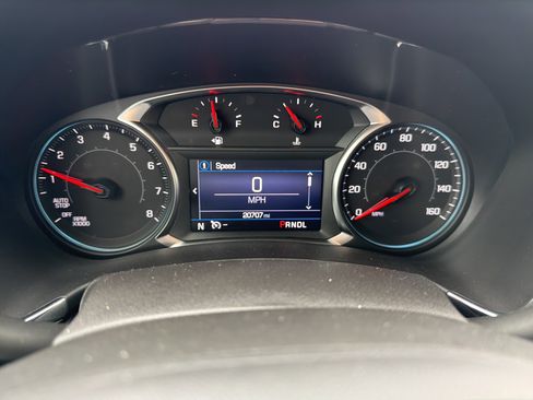 Used 2023 Chevrolet Equinox LT image 18