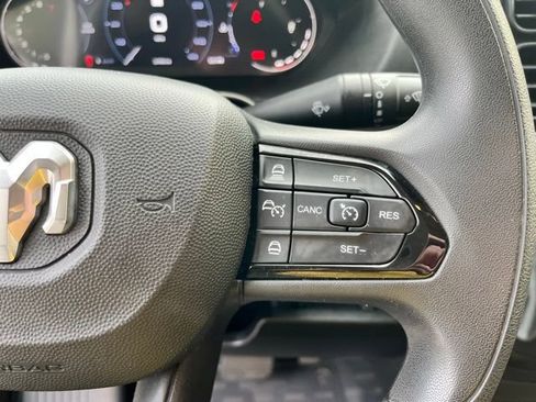 Used 2025 RAM ProMaster 2500 w/ U-Haul Equipment Group FWD image 26