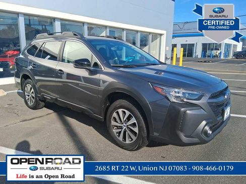 Used 2025 Subaru Outback Premium image 1