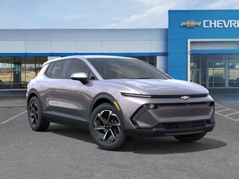 New 2026 Chevrolet Equinox EV LT image 8