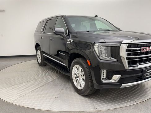 Used 2021 GMC Yukon SLT w/ SLT Premium Package image 8
