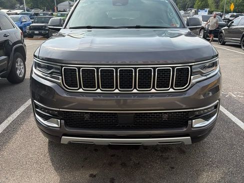 Certified 2022 Jeep Wagoneer Series II w/ Premium Group I AWD/4WD image 1