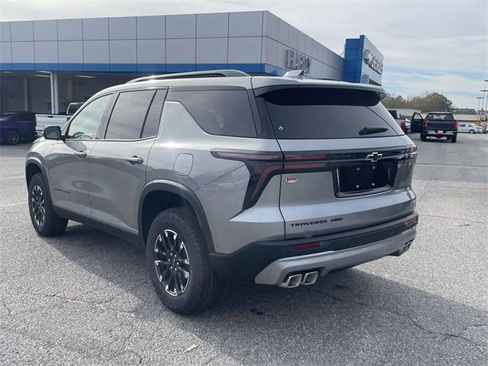 New 2026 Chevrolet Traverse Z71 w/ Enhanced Driving Package image 5