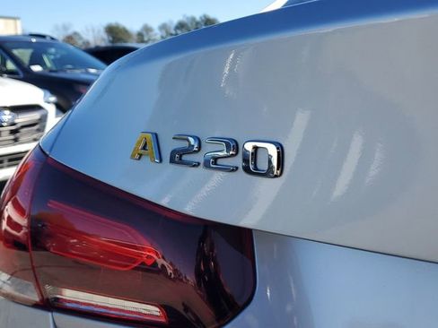 Used 2022 Mercedes-Benz A 220 image 7