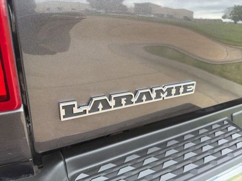 Used 2021 RAM 2500 Laramie AWD/4WD image 11