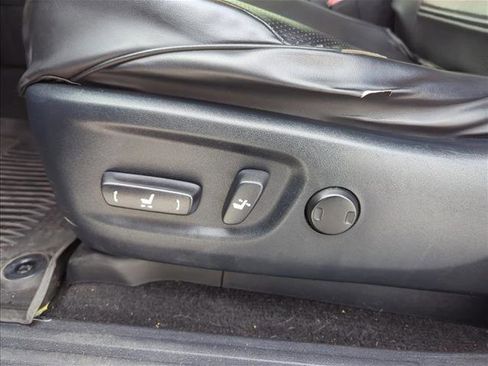 Used 2018 Toyota 4Runner TRD Off-Road image 10