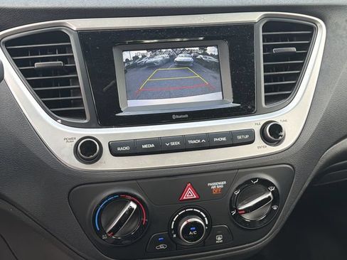 Certified 2022 Hyundai Accent SE FWD image 32