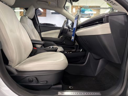 Used 2022 Ford Mustang Mach-E Premium RWD image 31