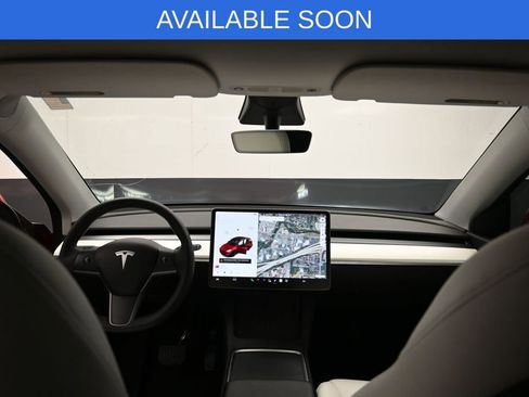 Used 2021 Tesla Model Y Long Range AWD/4WD image 24