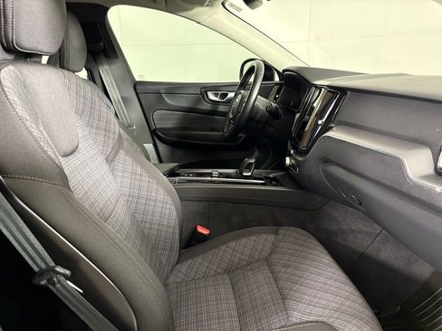 Used 2024 Volvo XC60 B5 Core w/ Protection Package Premier AWD/4WD image 14