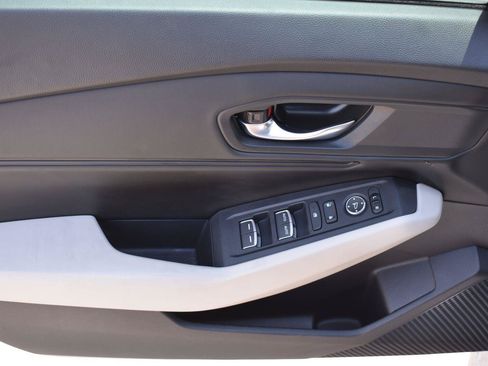 Used 2024 Honda Accord EX image 19