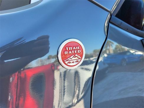 Used 2022 Jeep Renegade Trailhawk image 3