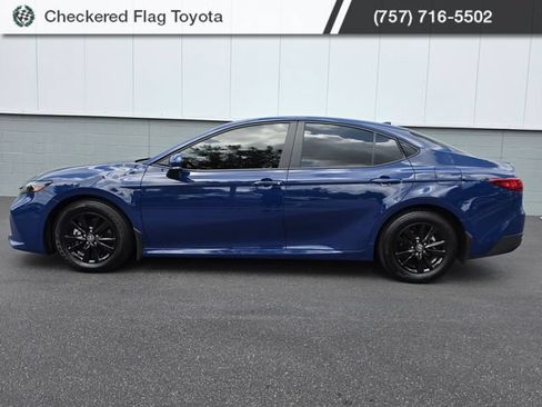 Used 2025 Toyota Camry LE w/ Convenience Package FWD image 3